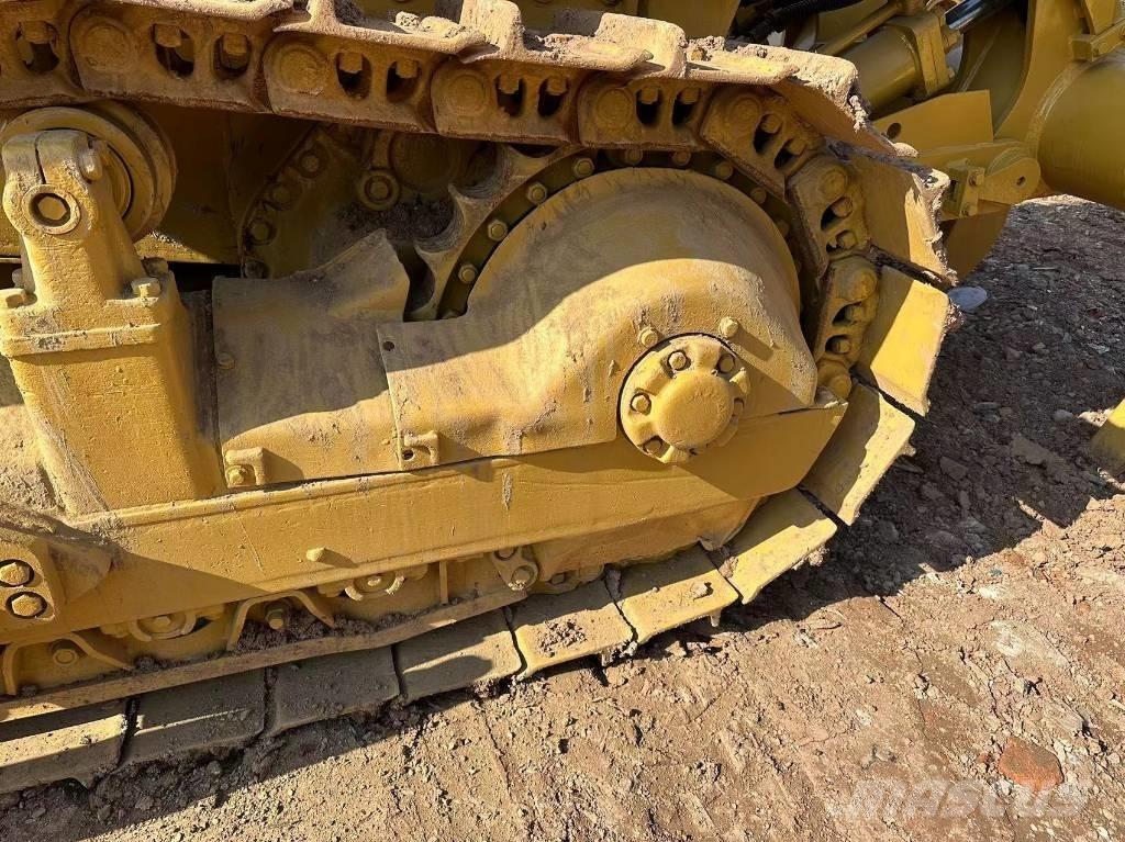 CAT D 8 K Buldožeri gusjeničari