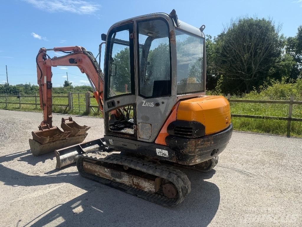 Hitachi ZX30 Mini bageri <7t