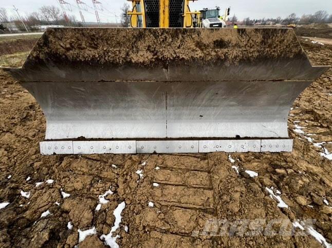 Komatsu D 41 E Buldožeri gusjeničari