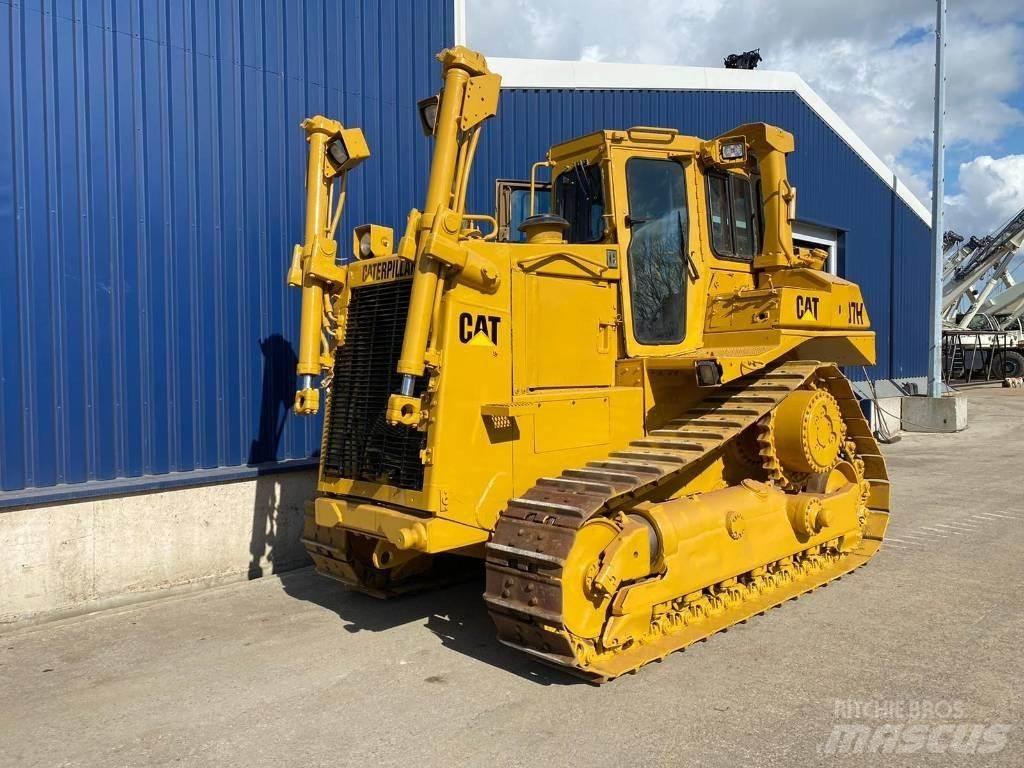CAT D 7 H Buldožeri gusjeničari