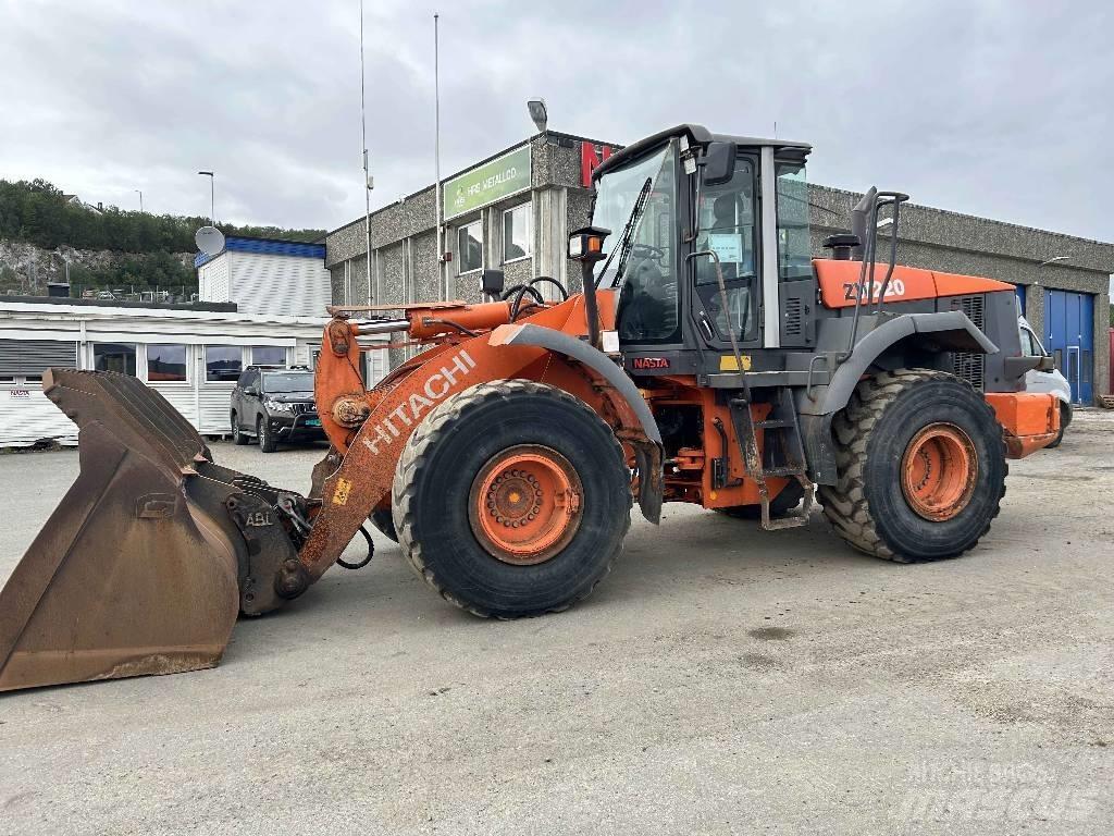 Hitachi ZW 220 Utovarivači na kotačima