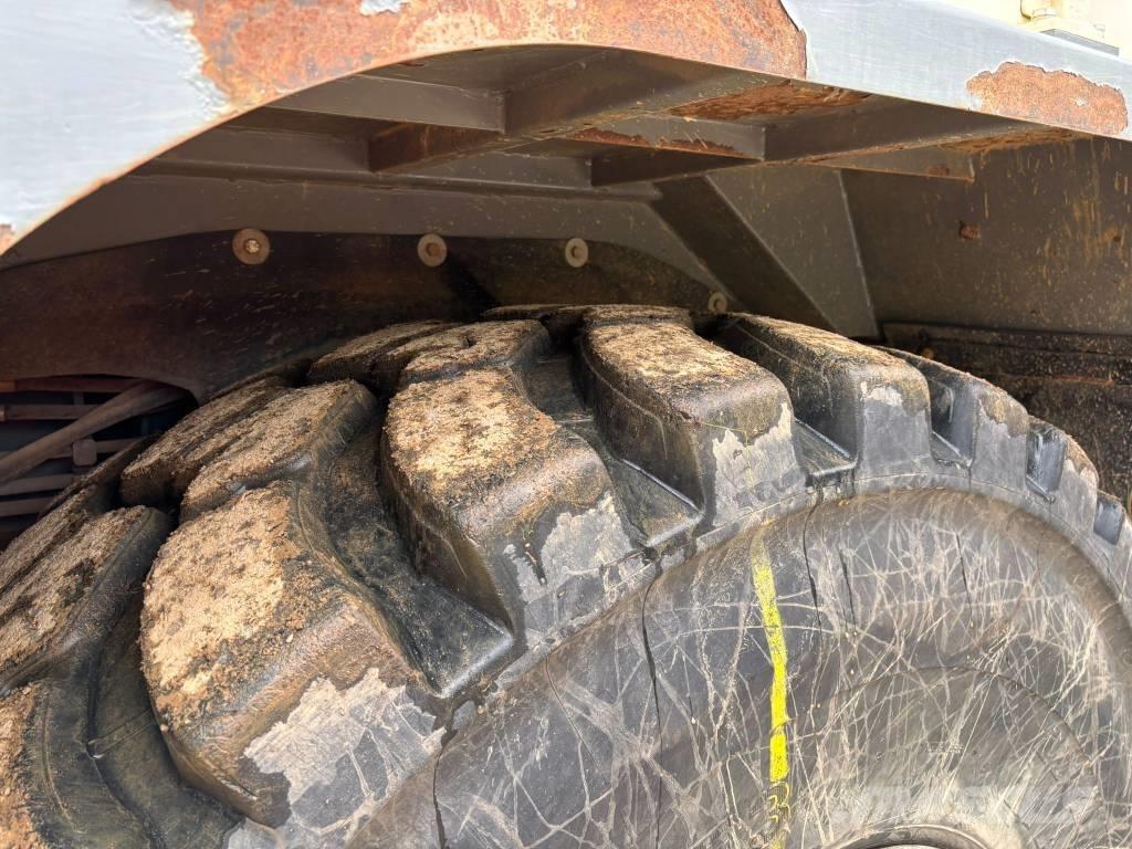 Terex TA 400 Zglobni demperi