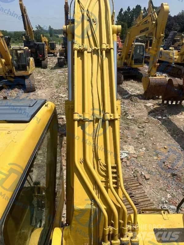 Komatsu PC220-7 Bageri gusjeničari