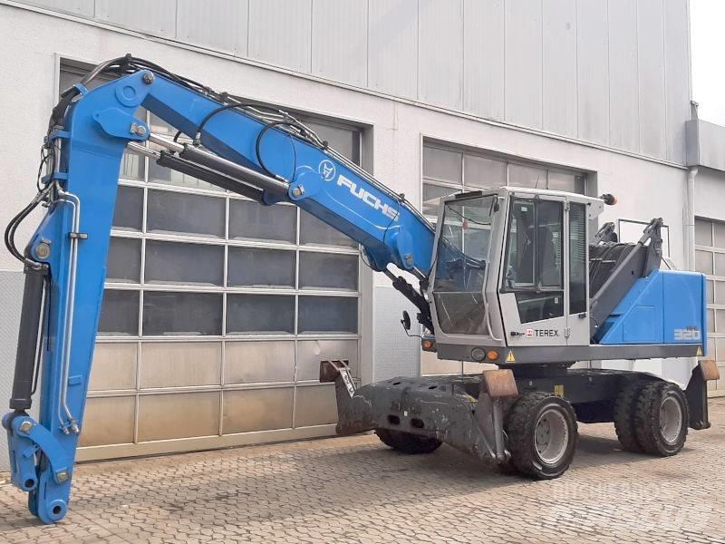 Fuchs MHL 320 F Bageri za manipuliranje materijalom / otpadom