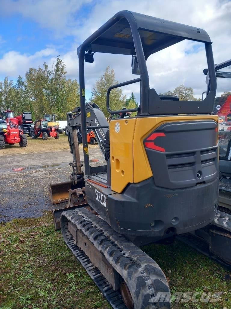 Volvo ECR 25 D Mini bageri <7t