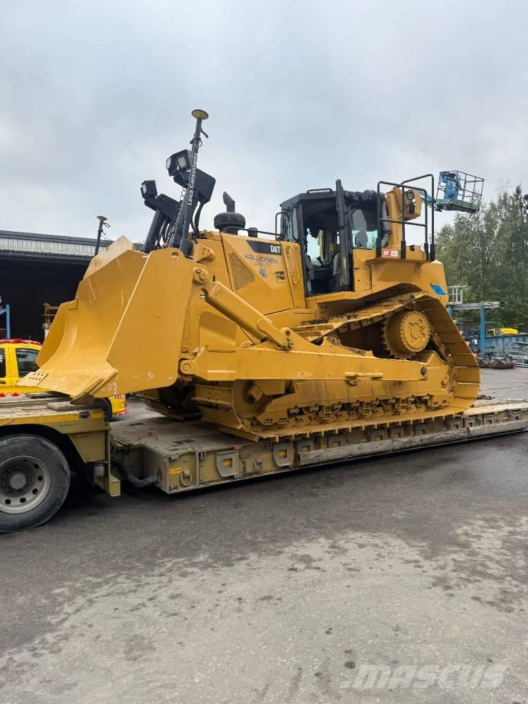 CAT D 8 T Buldožeri gusjeničari