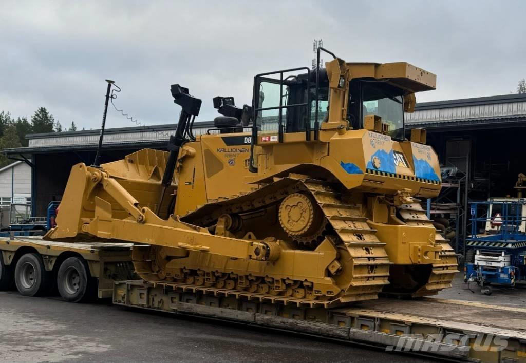 CAT D 8 T Buldožeri gusjeničari