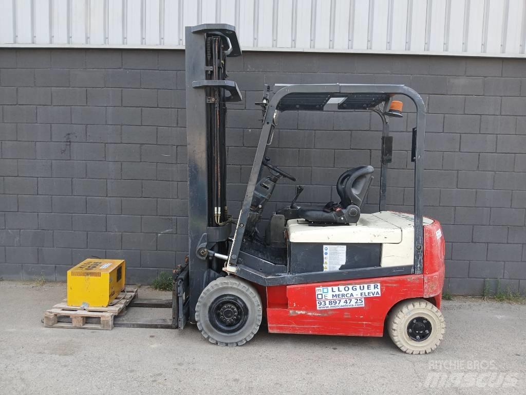 Nissan Q02 L 25 CU Električni viličari