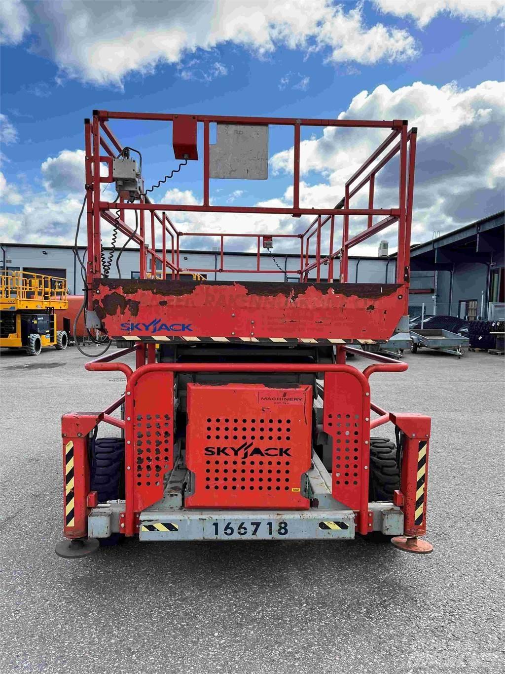 SkyJack SJ 9241 Škaraste platforme