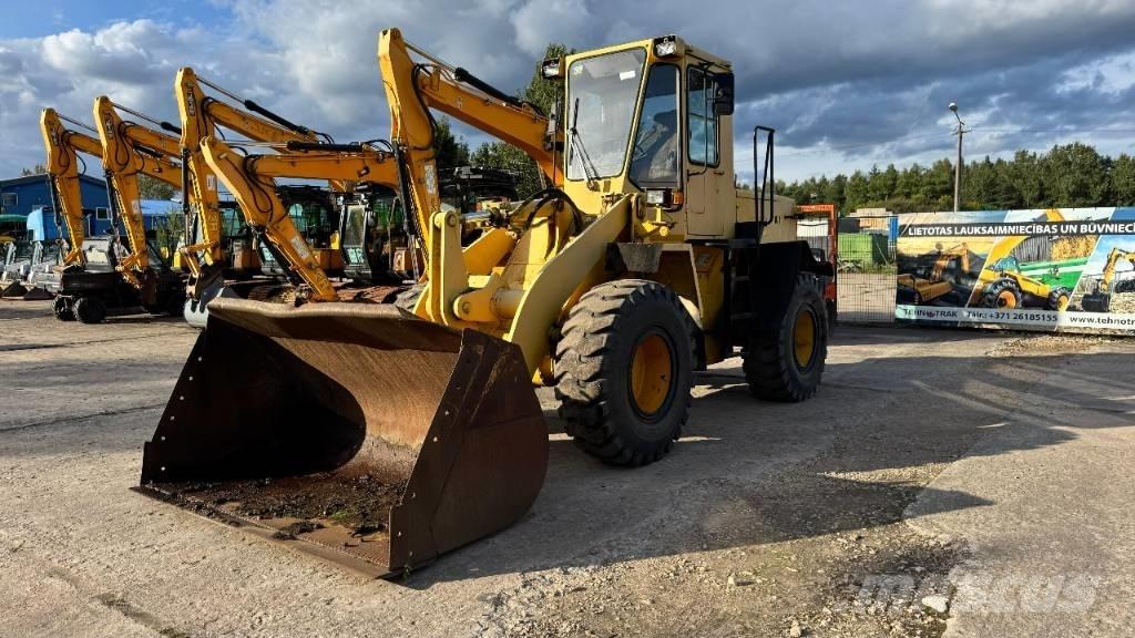 Komatsu WA 200 Utovarivači na kotačima