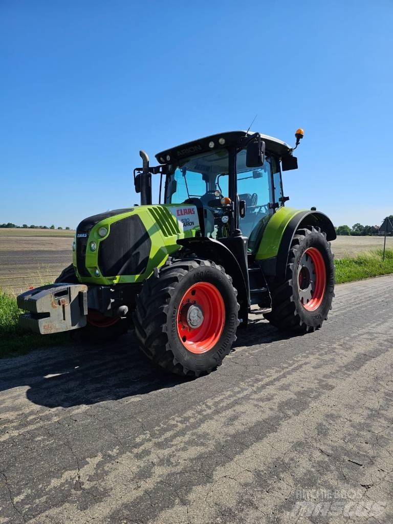 CLAAS Arion 530 Traktori