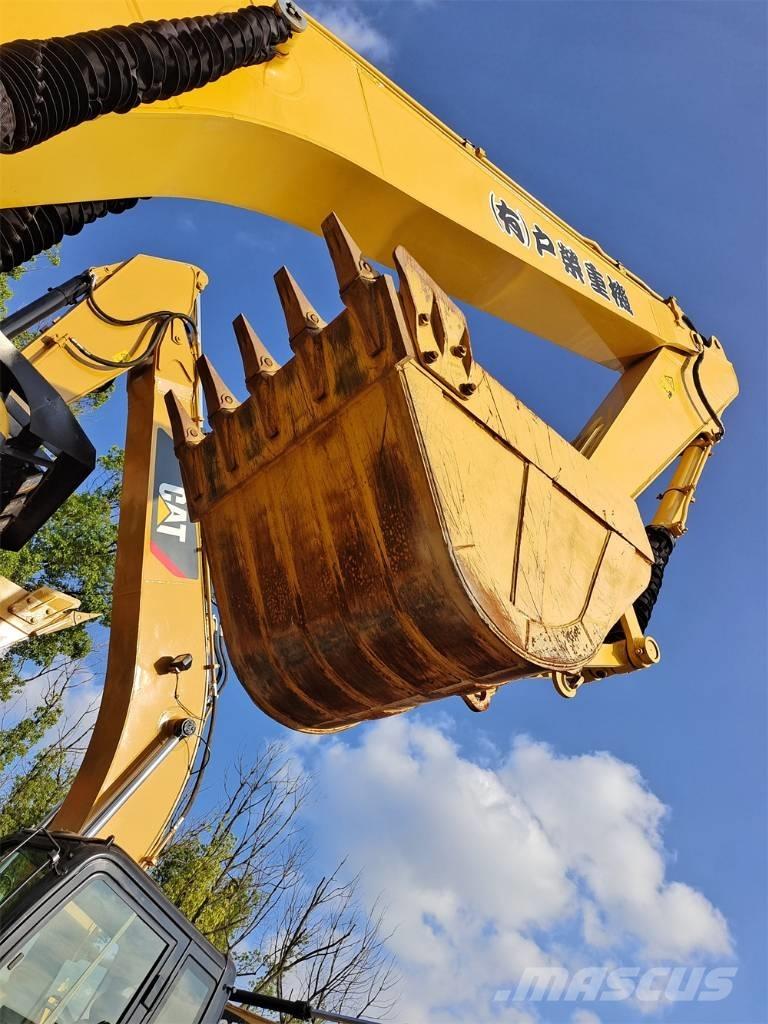 Komatsu PC 200 Bageri gusjeničari