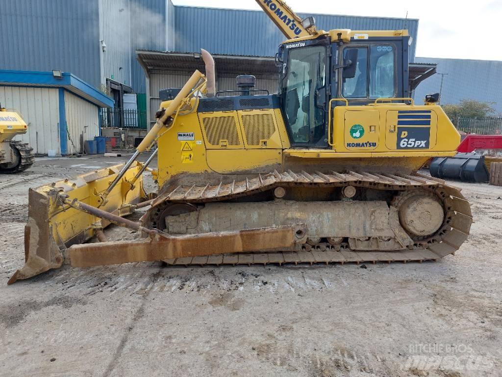 Komatsu D65PX-18 Buldožeri gusjeničari
