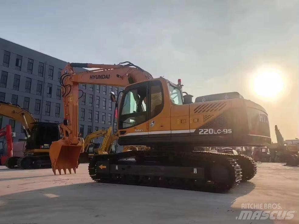 Hyundai HX 220 LC-9S Bageri gusjeničari
