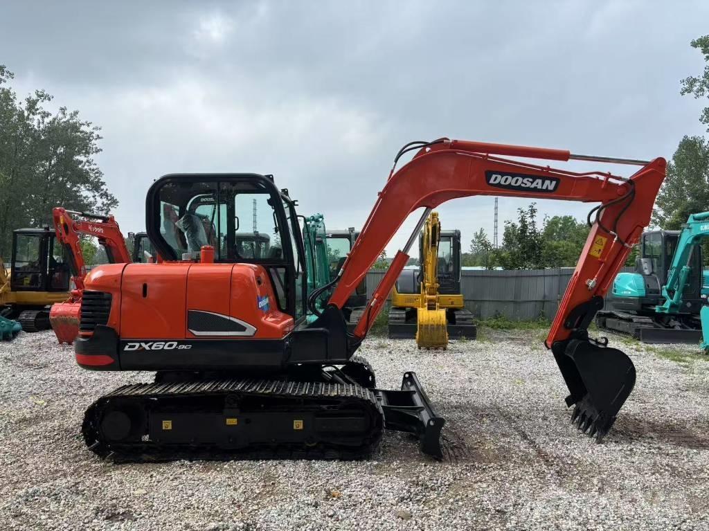 Doosan DX 60-9 C Mini bageri <7t