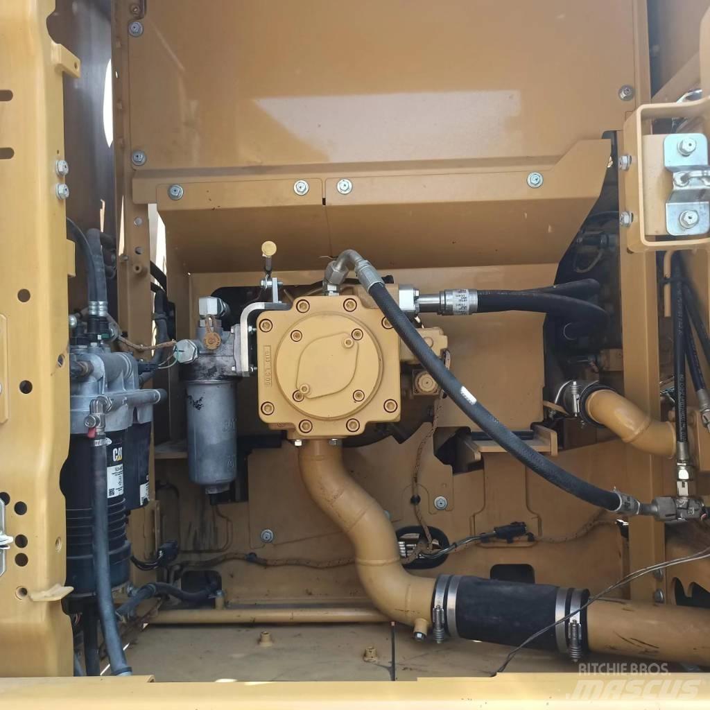 CAT 320 Bageri gusjeničari