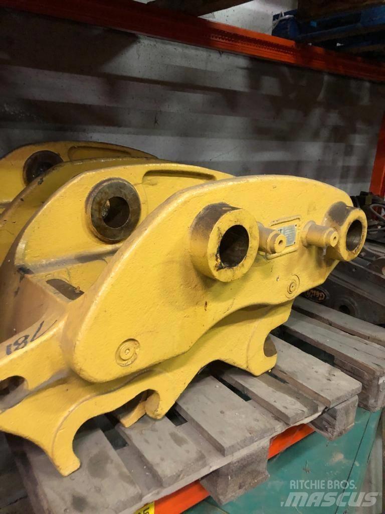 CAT 318 quick Hitch Ostale komponente