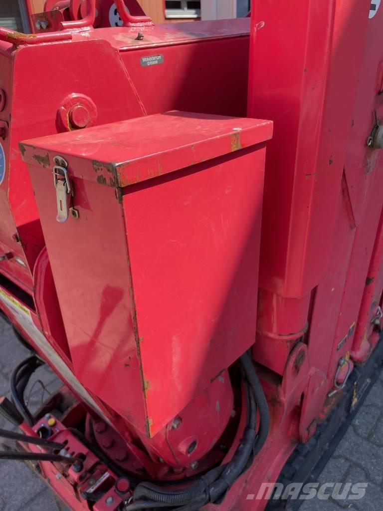 Unic URW-095 Kranovi sa gusjenicama