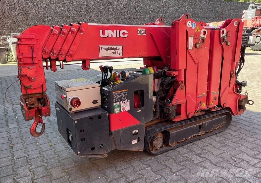 Unic URW-095 Kranovi sa gusjenicama