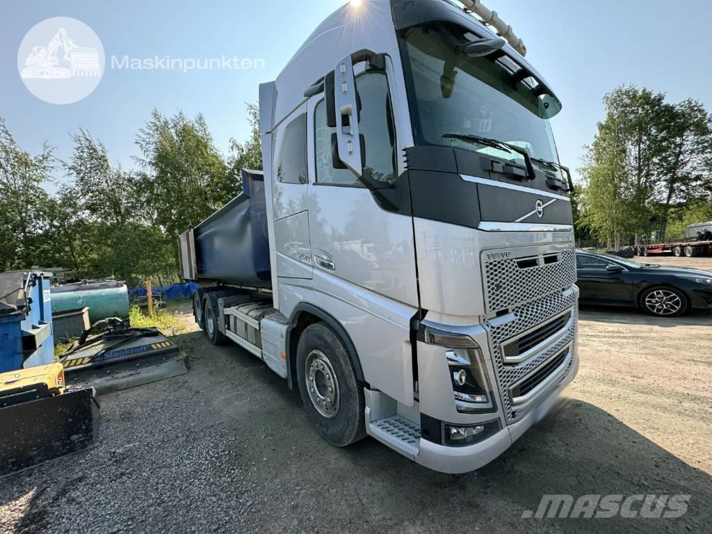 Volvo FH 16 750 Rol kiper kamioni s kukama za dizanje