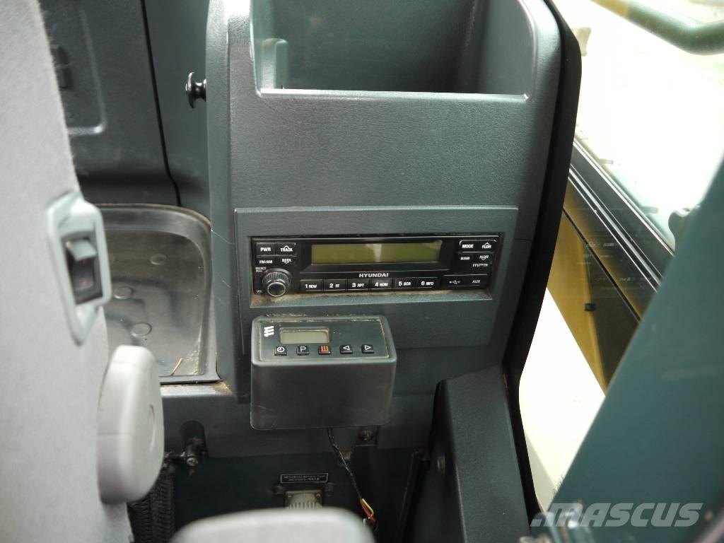 Hyundai R 220 LC-9A Bageri gusjeničari