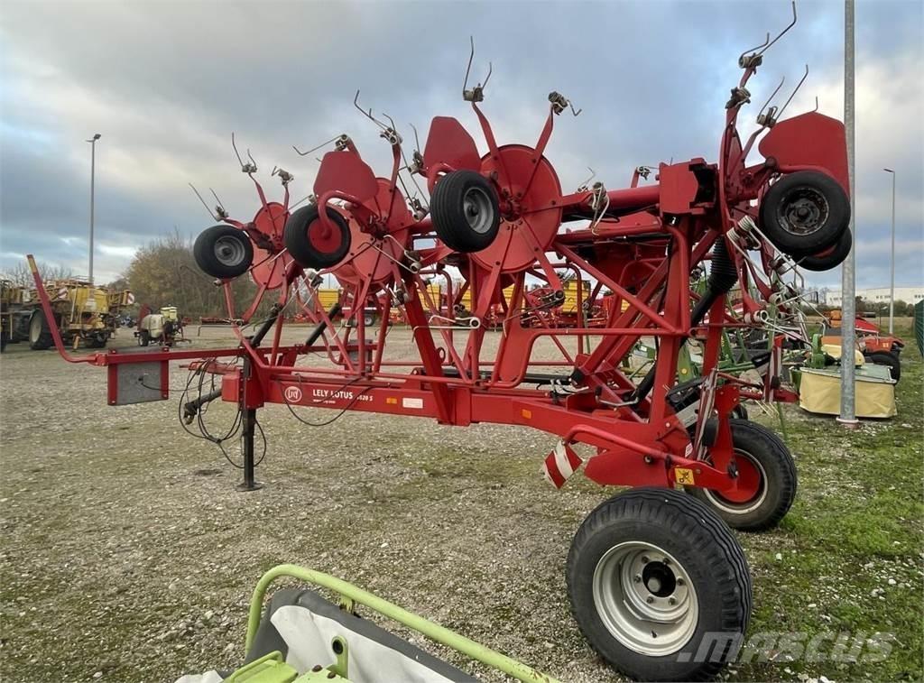 Lely Lotus 1020 S Okretači i sakupljači sijena