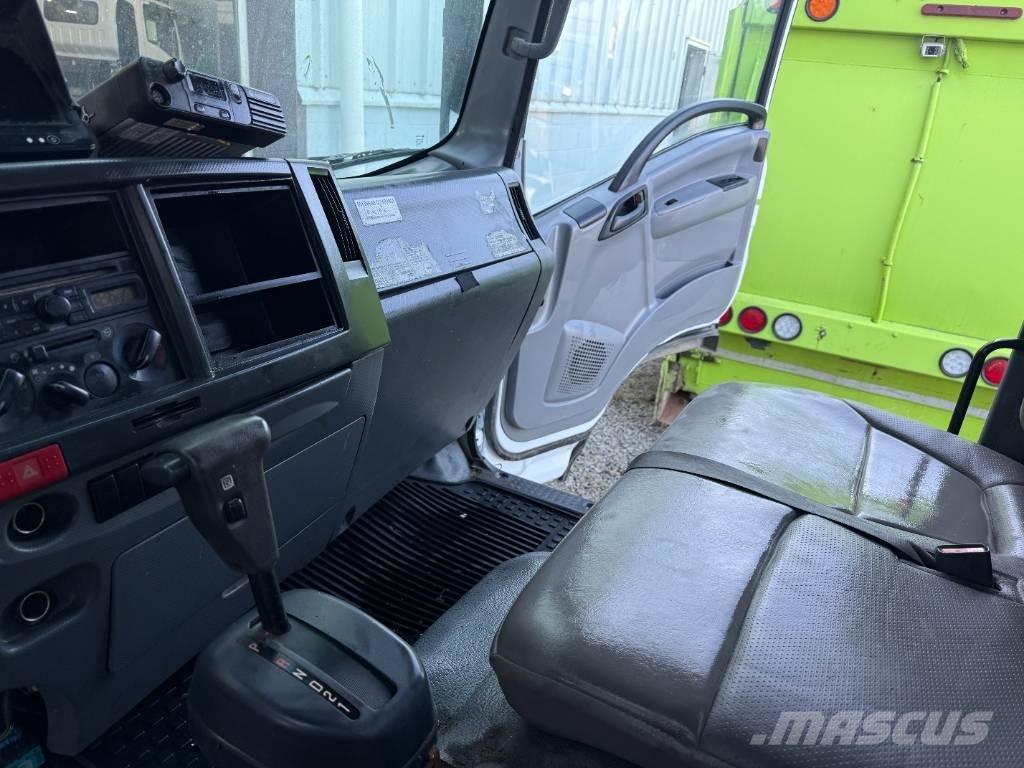 Isuzu NRR Kamioni za otpad