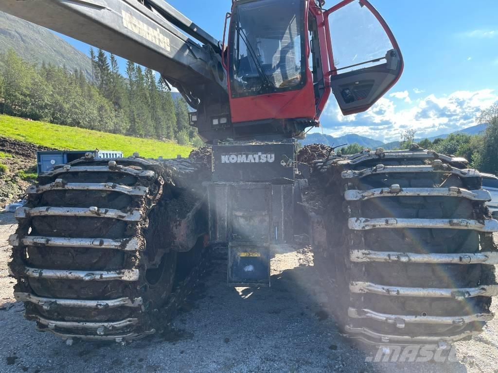 Komatsu 951 Harversteri