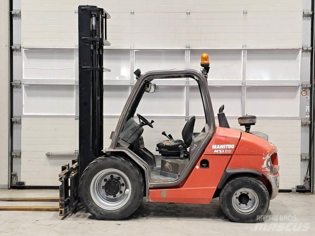 Manitou MSI30D Terenski viličar