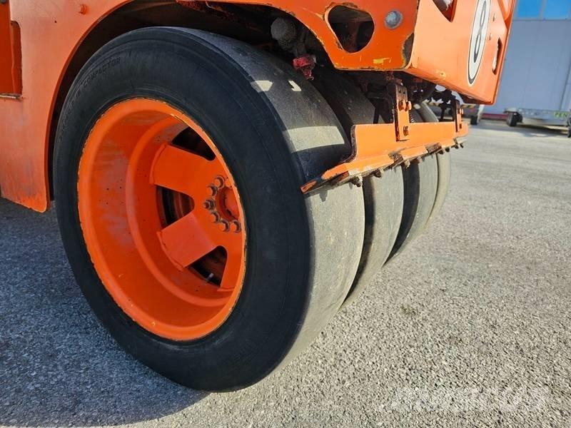 Bomag BW 100 AC-4 Kombinovani valjci