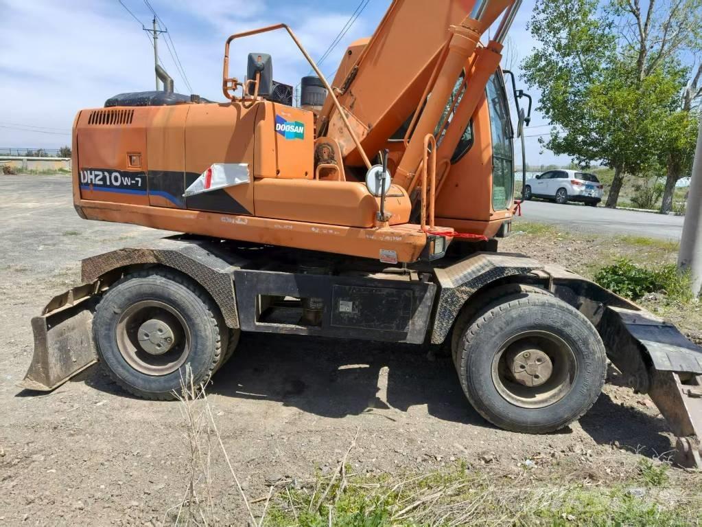 Doosan DH210W-7 Bageri na kotačima