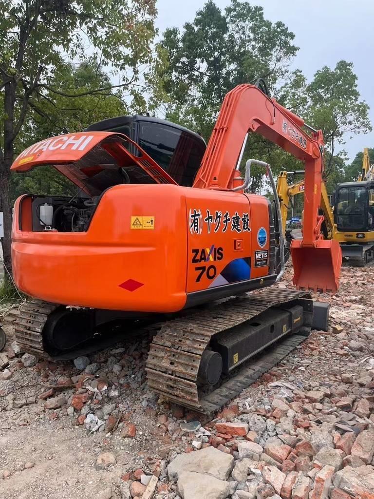 Hitachi ZX70 Midi bageri 7t – 12t