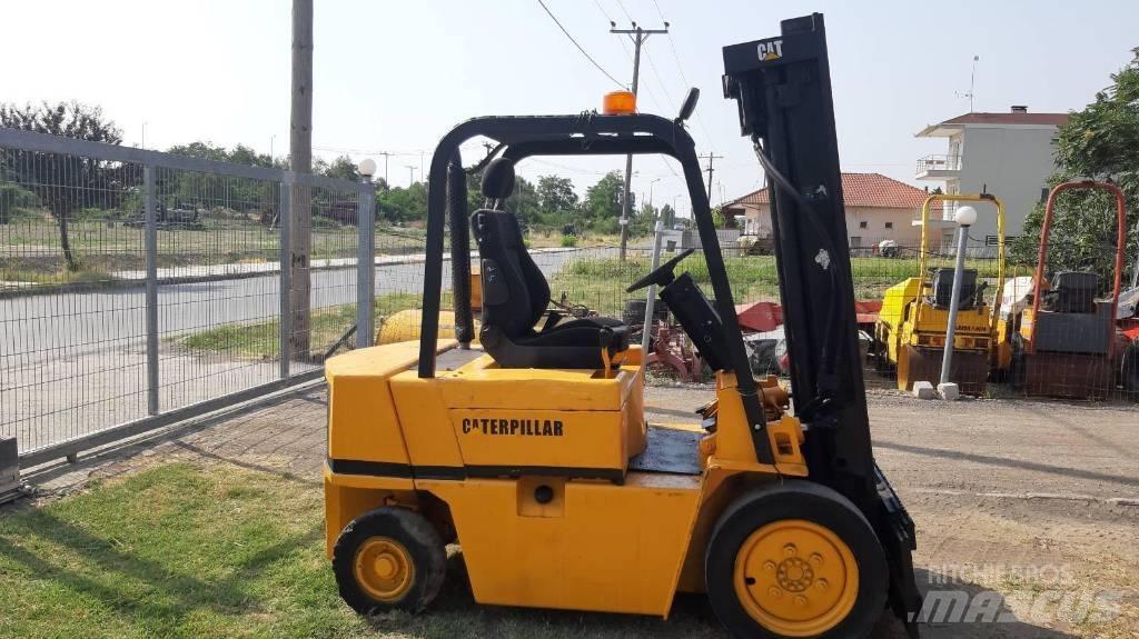 CAT V 50 Dizelski viličari