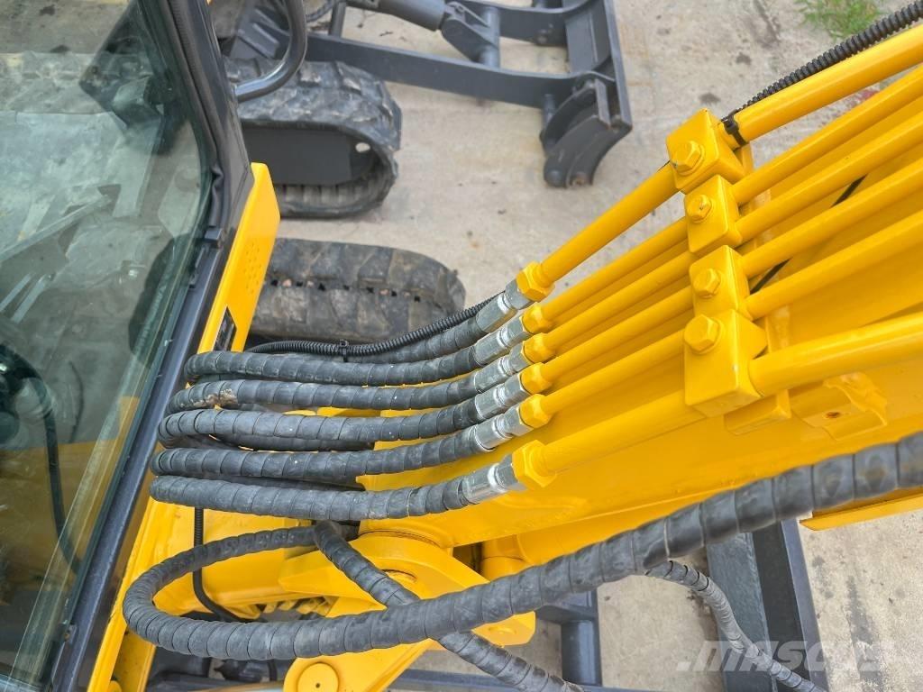 Komatsu PC 20 MR Mini bageri <7t