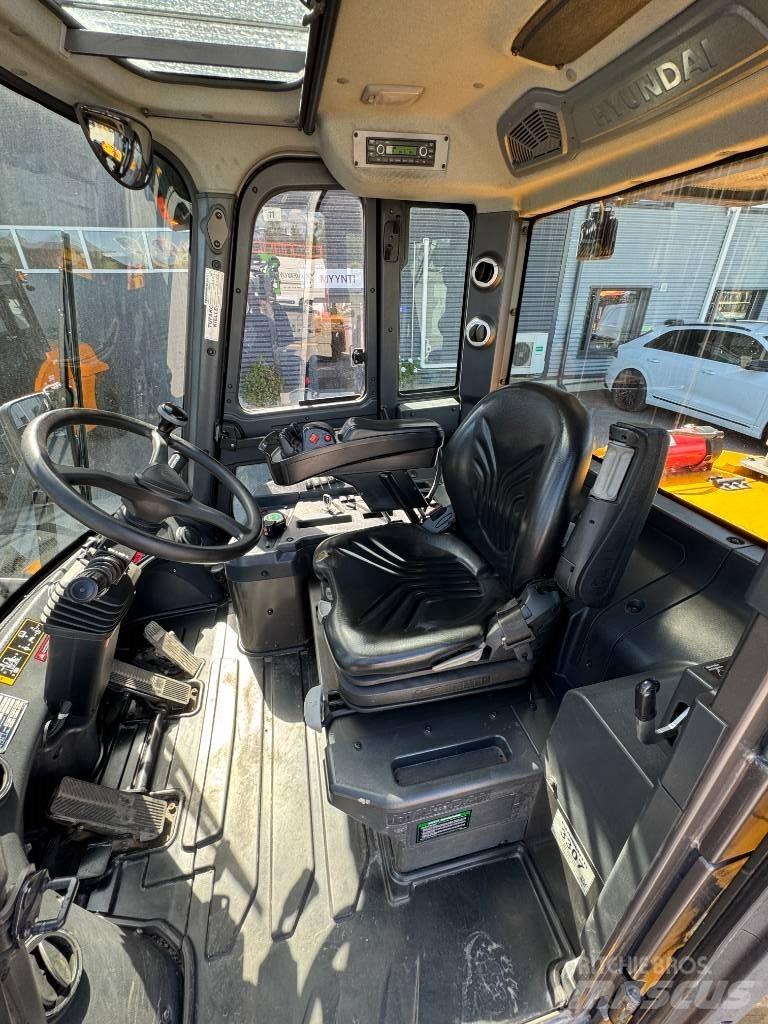 Hyundai 80D-9 Dizelski viličari