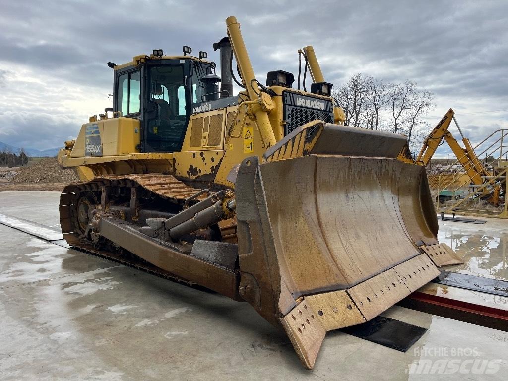 Komatsu D155 AX-6 Buldožeri gusjeničari