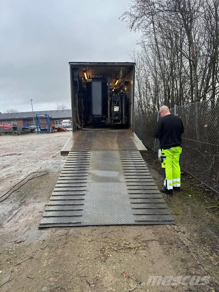 Ditch Witch JT 24 Oprema za vodoravno usmjerenje bušenja