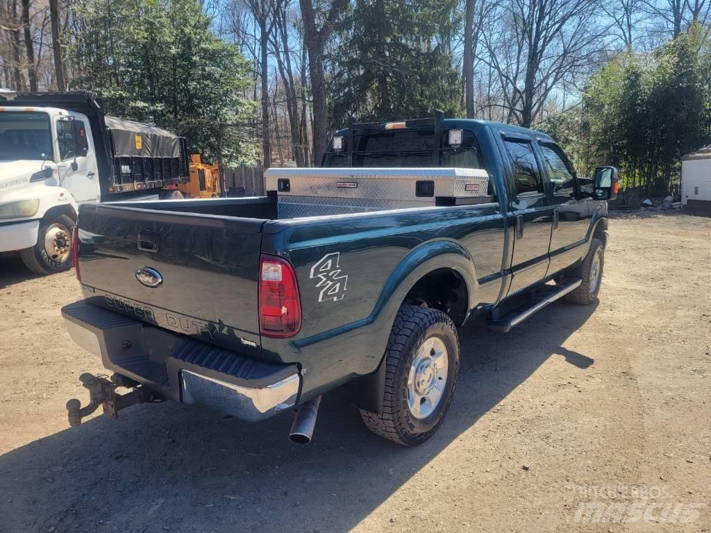 Ford F350 XLT Kiperi
