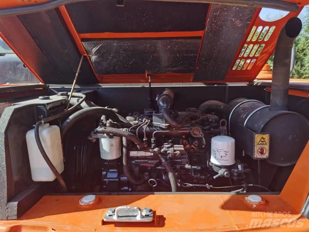 Hitachi ZX 70 Mini bageri <7t
