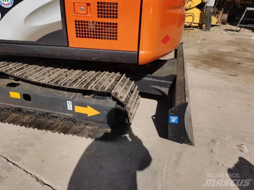 Hitachi ZX 70 Mini bageri <7t