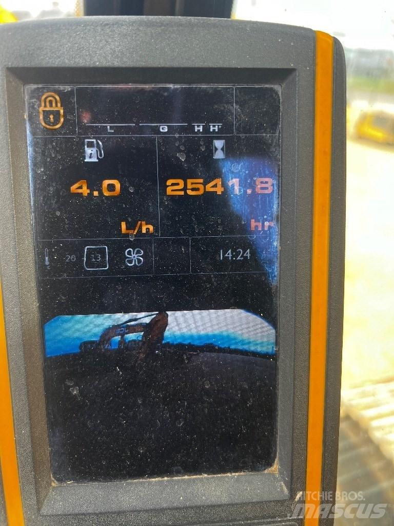 JCB JS 220 N LC Bageri gusjeničari