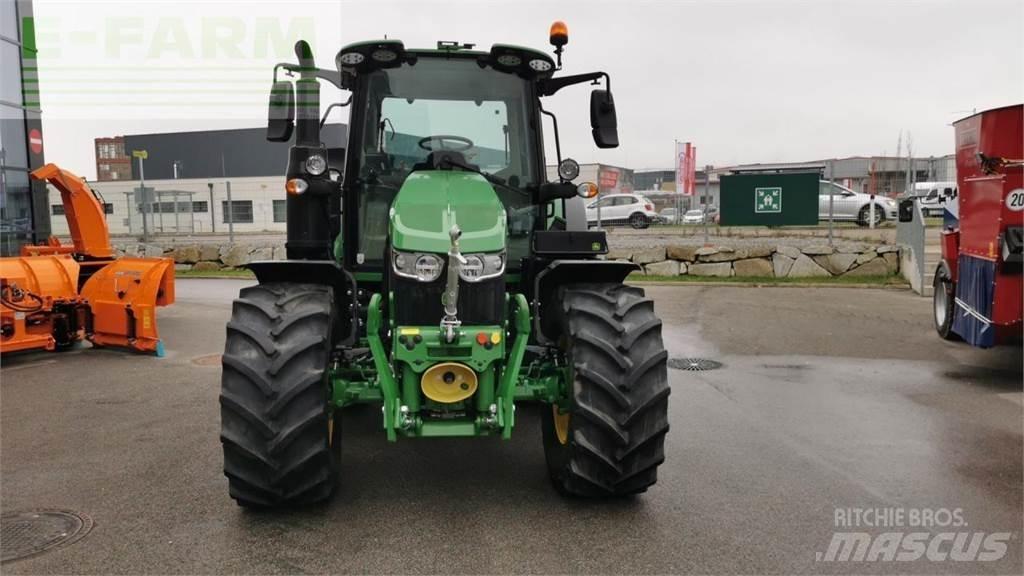 John Deere 6120M Traktori