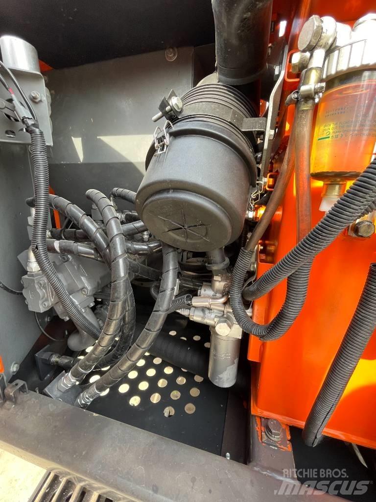 Hitachi Zaxis 70 Bageri gusjeničari