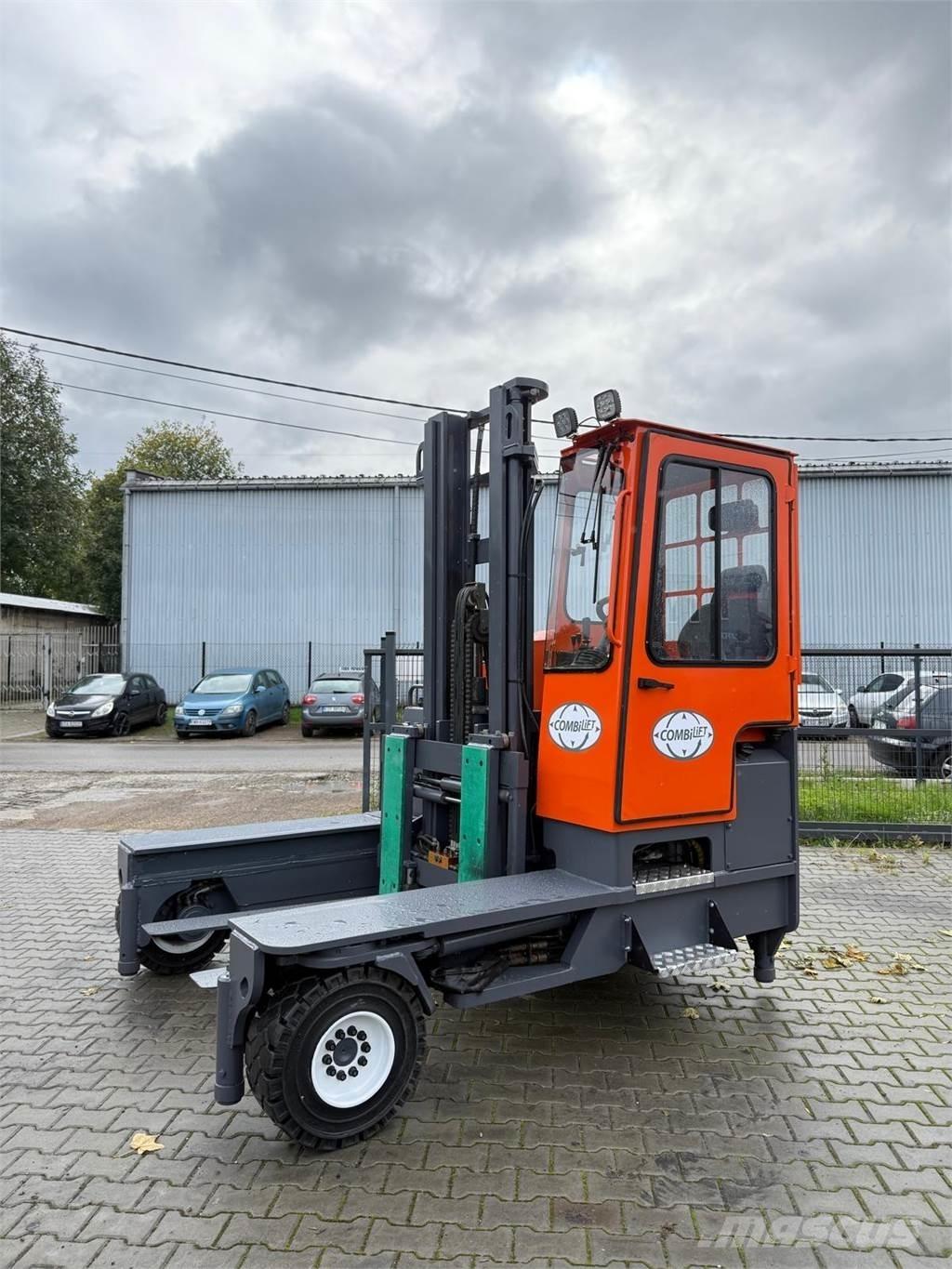 Combilift C5000 XL Viličari sa 4-stranskim dohvatom