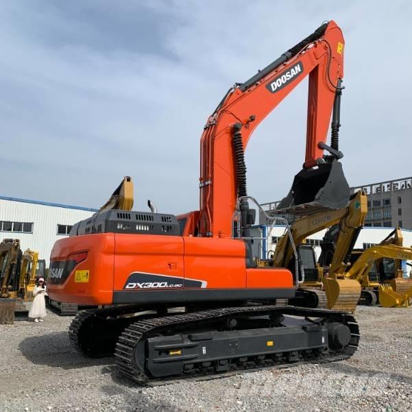 Doosan 300LC-9C Bageri gusjeničari