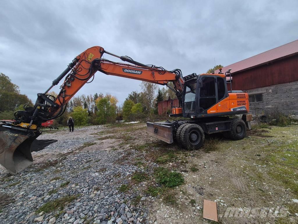 Doosan DX 170 W Bageri na kotačima