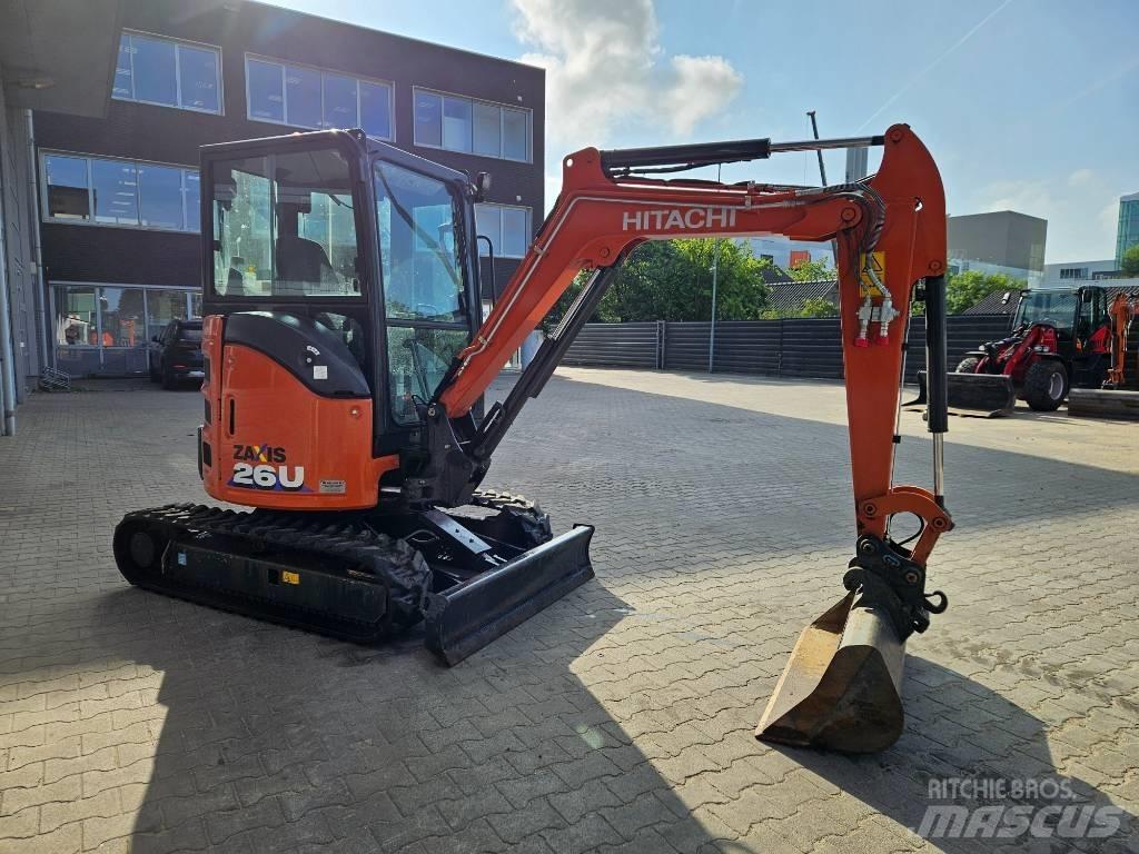 Hitachi ZX26U-6 Mini bageri <7t