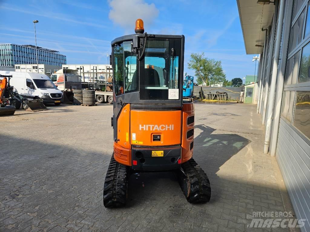 Hitachi ZX26U-6 Mini bageri <7t