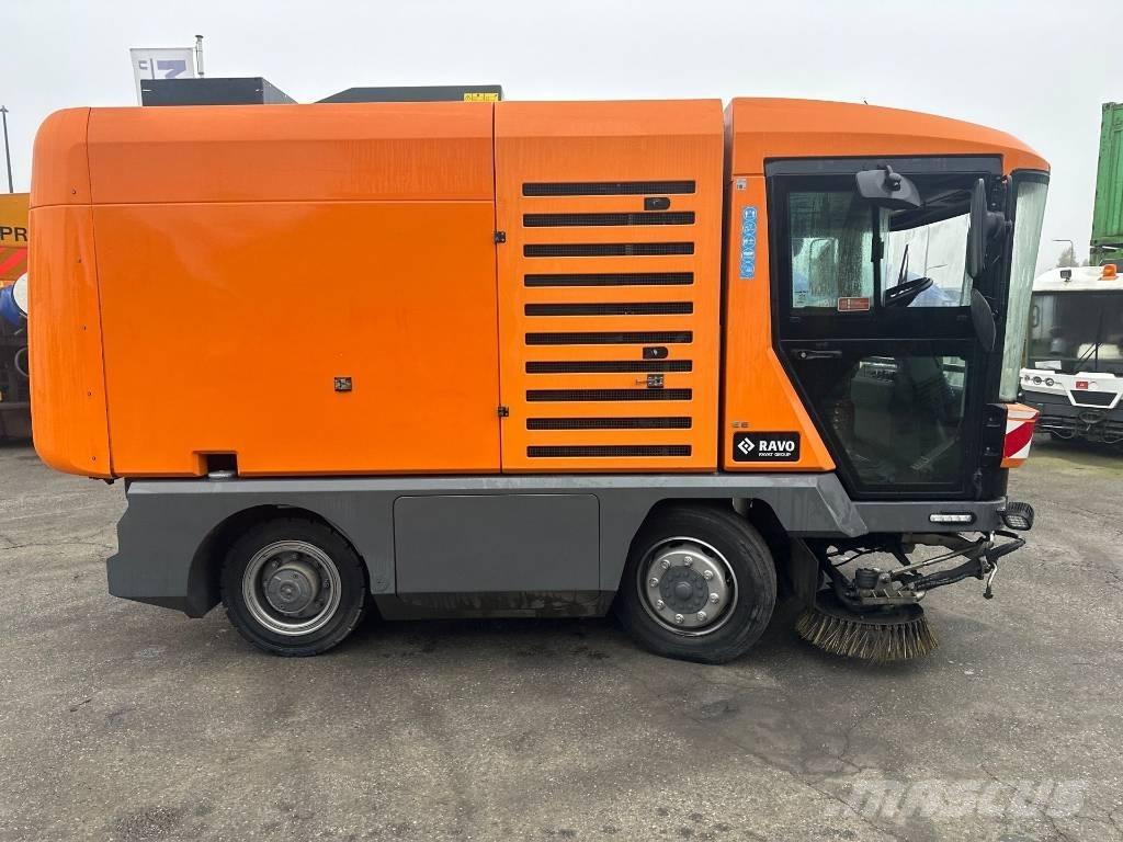 Ravo 540 STH Strojevi za metenje