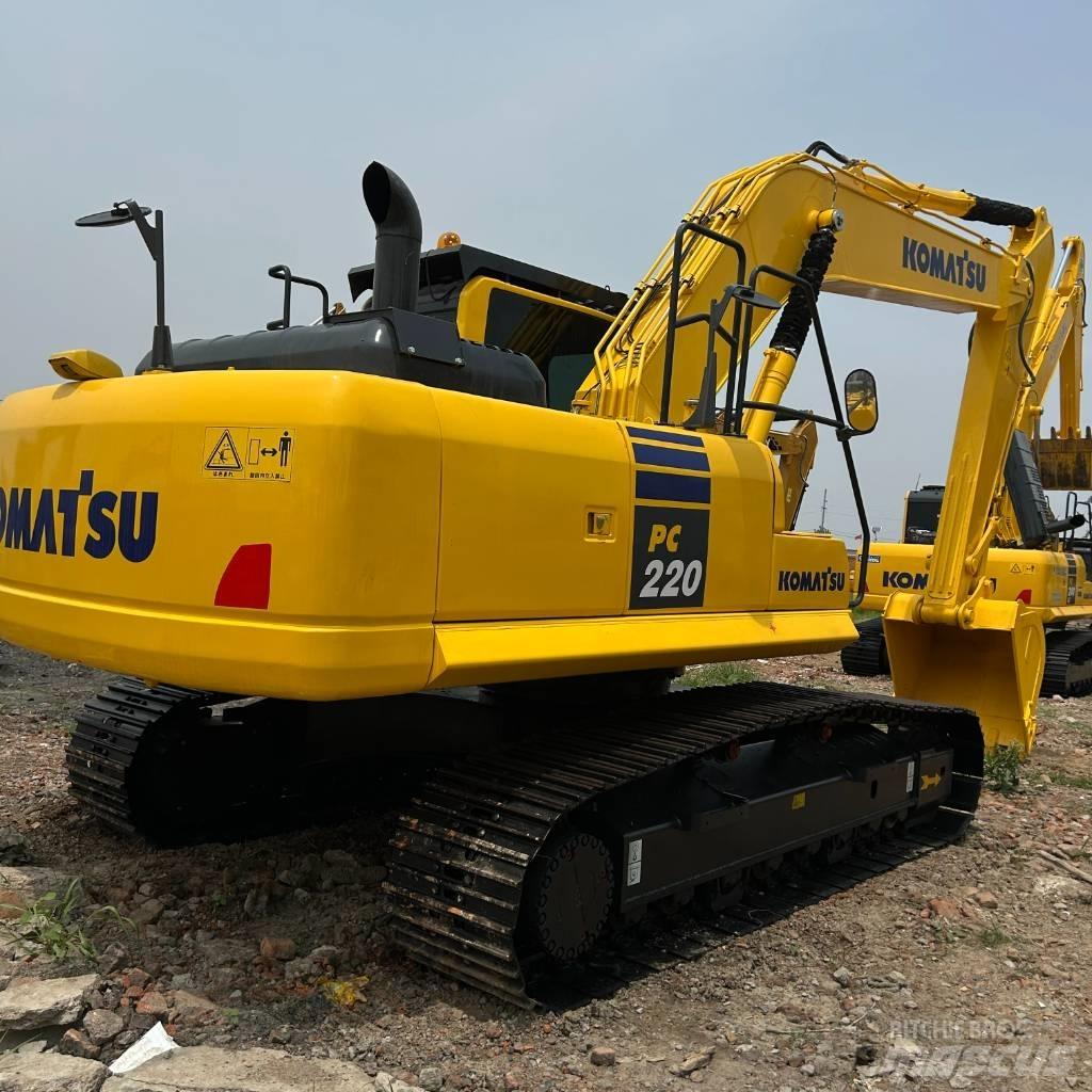 Komatsu 220-8 Bageri gusjeničari